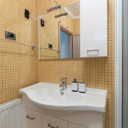 Flores With Private Pool Appartement *